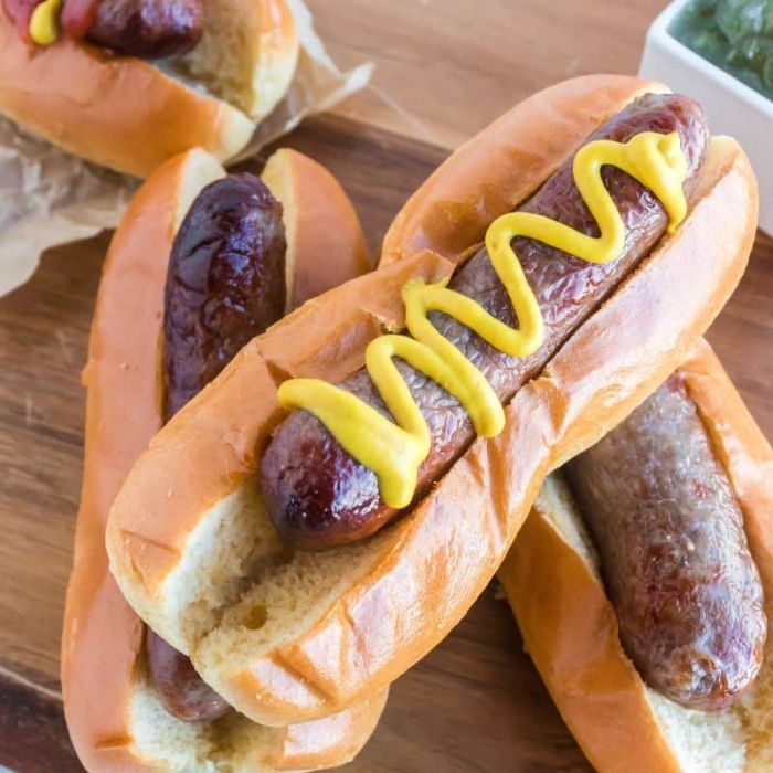 Air Fryer Bratwurst, juicy brats ready in 15 minutes