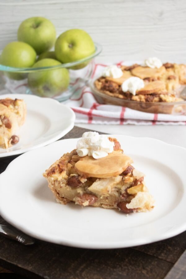 Almond Apple Pie