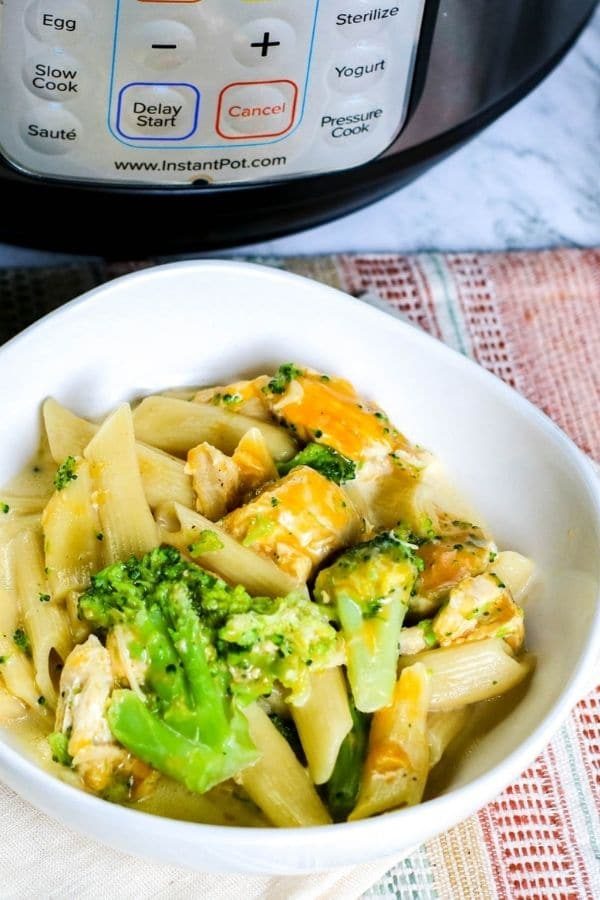 Instant Pot Cheesy Chicken Pasta, plus broccoli
