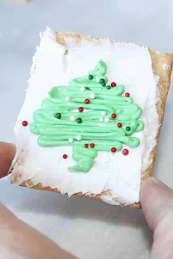 78+ Of The BEST Christmas Desserts To Make This Season