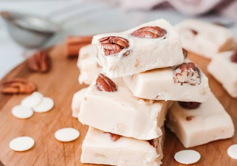 78+ Of The BEST Christmas Desserts To Make This Season