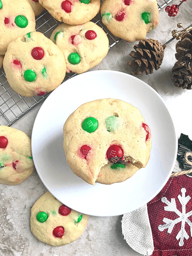 78+ Of The BEST Christmas Desserts To Make This Season