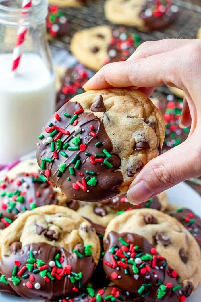 78+ Of The BEST Christmas Desserts To Make This Season