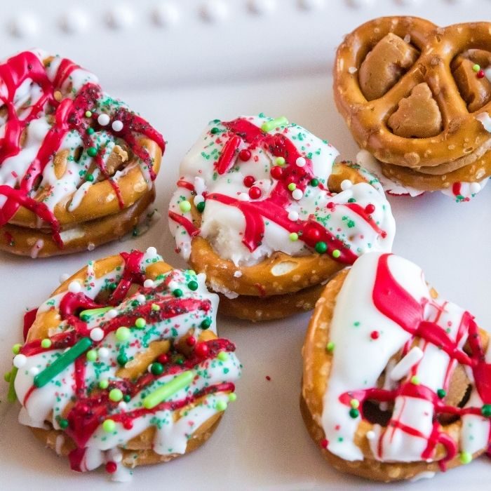 Christmas Pretzels, sweet & salty holiday treats