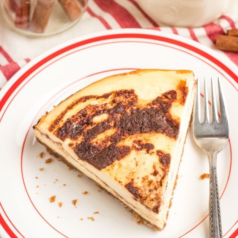 Instant Pot Cinnamon Roll Cheesecake