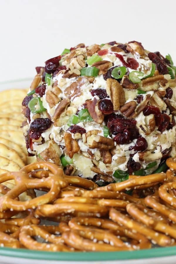 Tasty Cranberry Cheese Ball