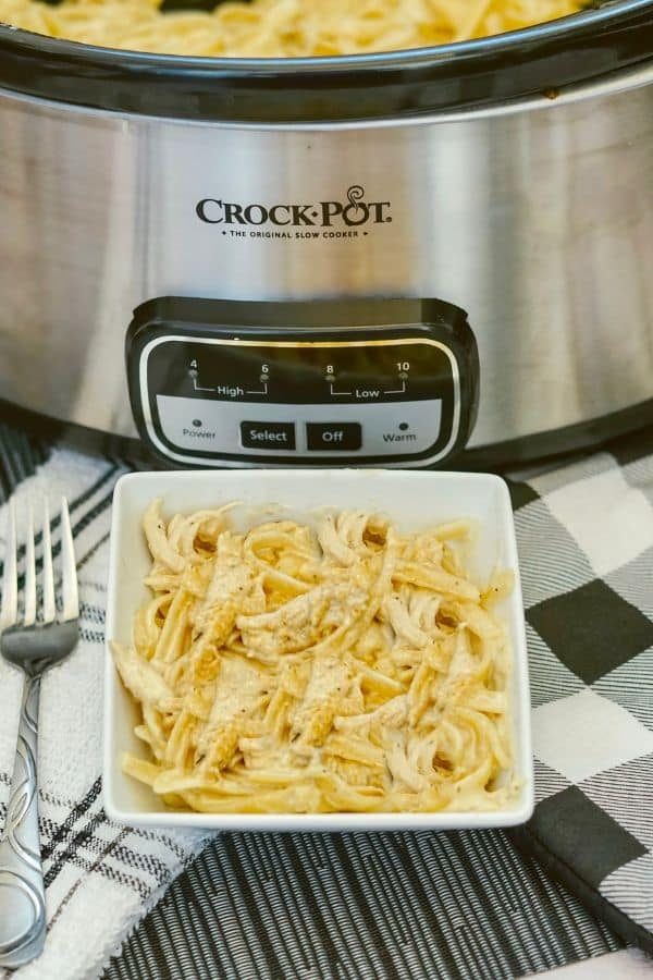 Crock Pot Cajun Chicken Pasta