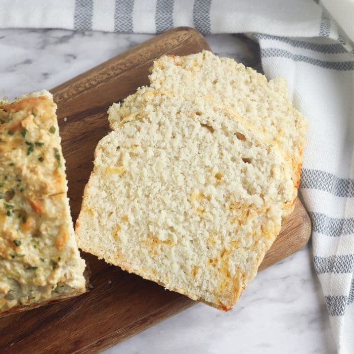 Garlic Cheddar Beer Bread