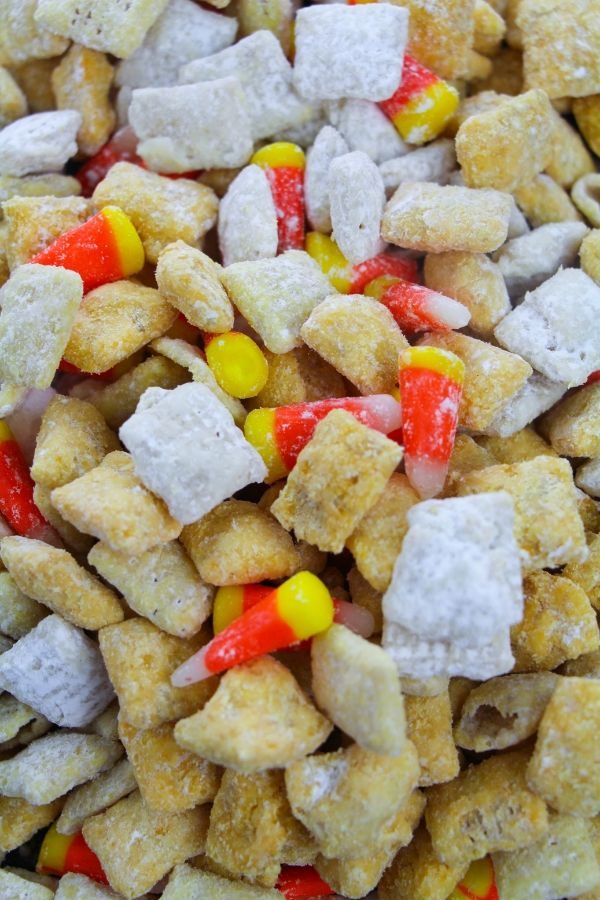 Halloween Puppy Chow, halloween muddy buddies