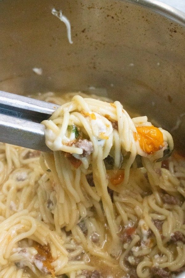 ground beef pasta with tomatoes