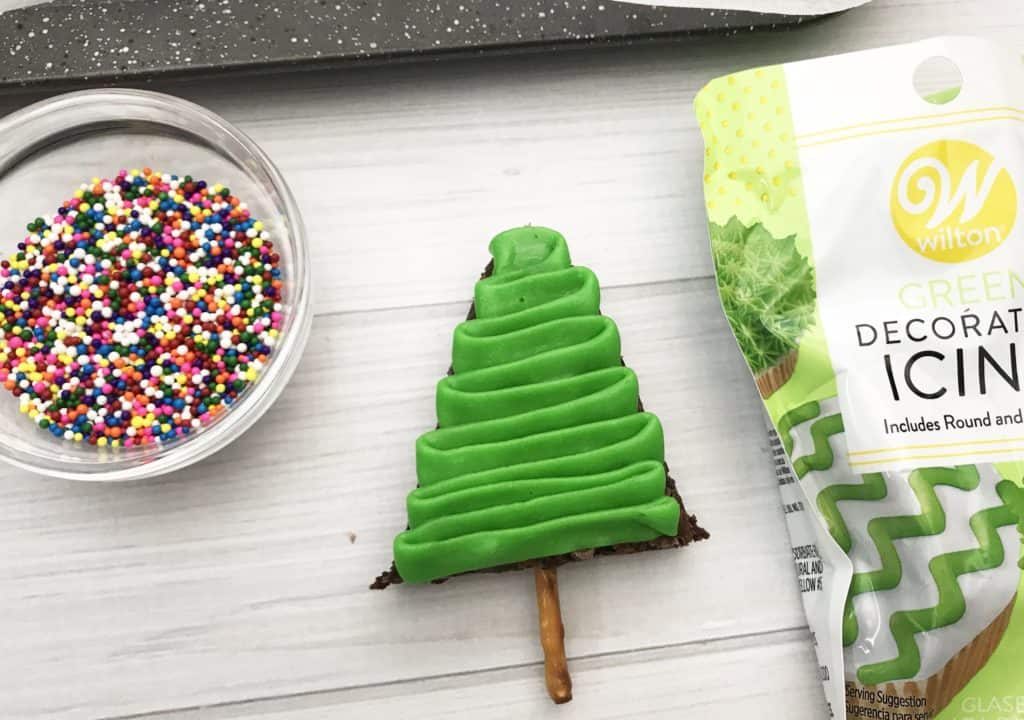 How to Make Christmas Tree Brownies