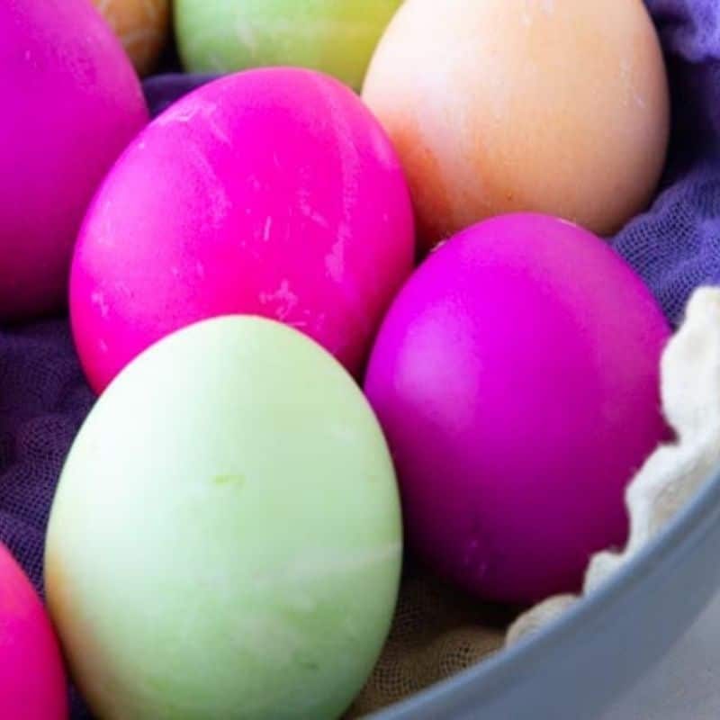 Instant Pot Easter Eggs Cooks and Dyes at Same Time