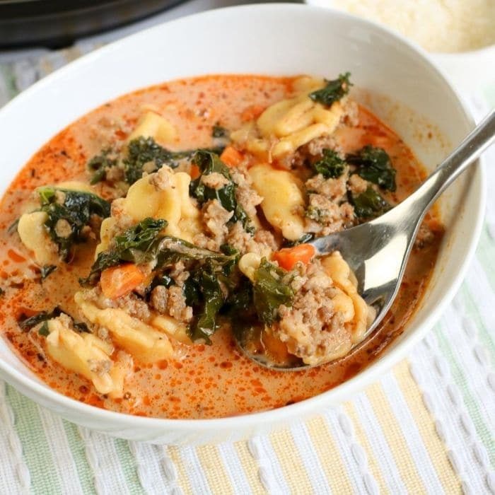 Instant Pot Tortellini Soup