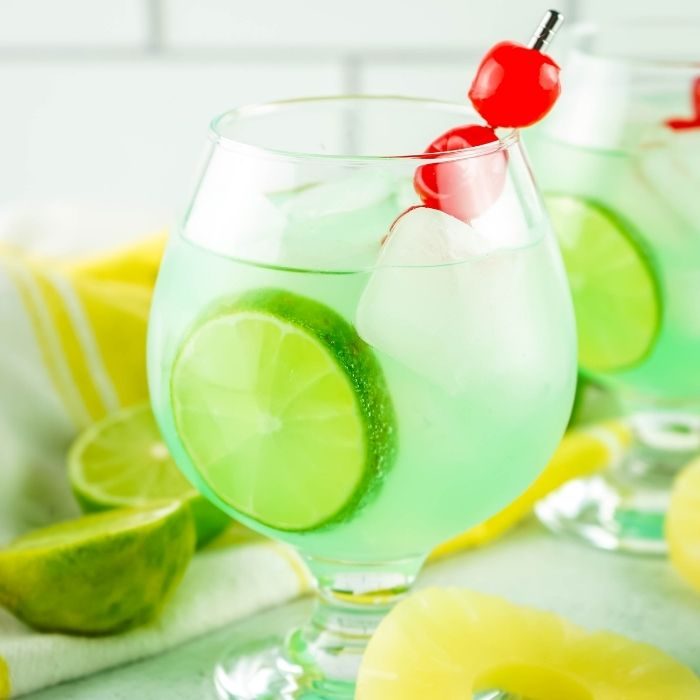 Mermaid Water Drink Rum Punch