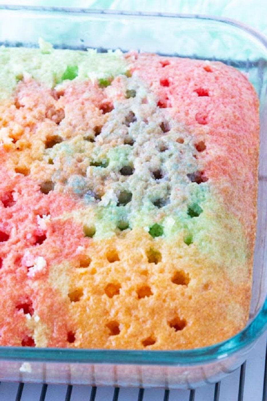 jello dessert cake 