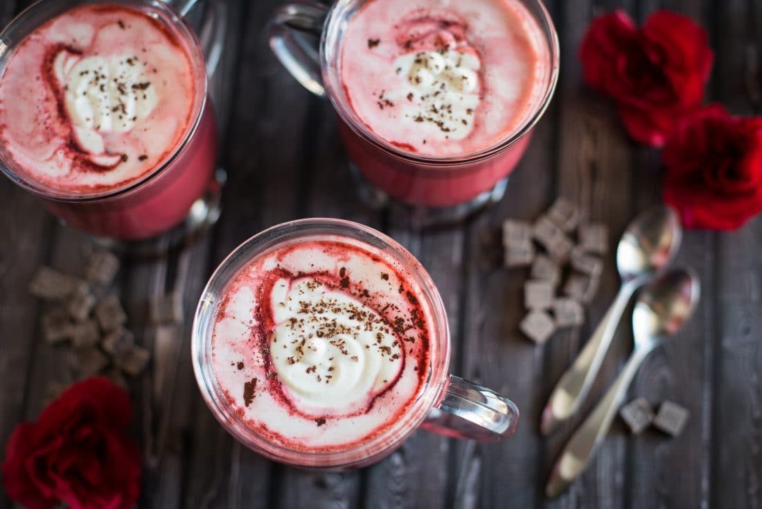 15+ Red Velvet Desserts & Drinks