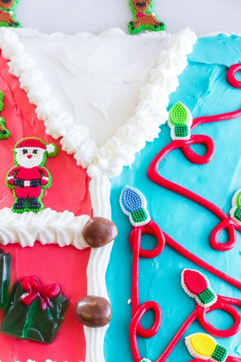 9x13 Christmas cake overhead shot 