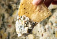 Creamy Slow Cooker Spinach Artichoke Dip