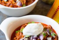 Roasted Red Pepper Crockpot Chicken Chili