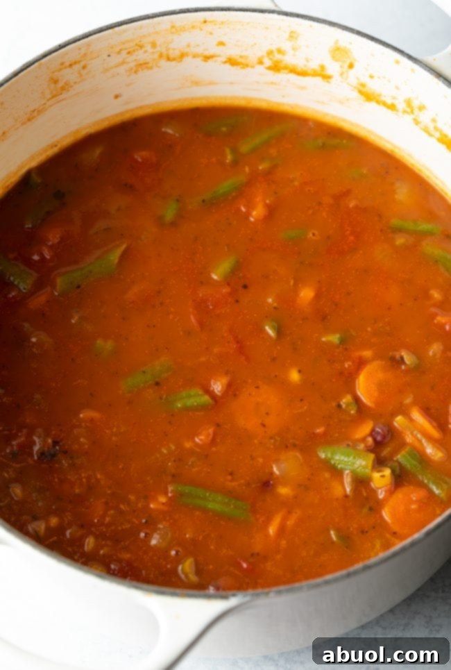 Canned kidney beans and great northern beans, rinsed and drained for the soup.