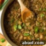 Zesty New Mexico Chile Verde (Green Chili)