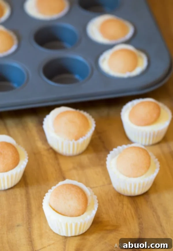 Portable Mini Banana Cream Pies, perfect for lunchboxes or picnics