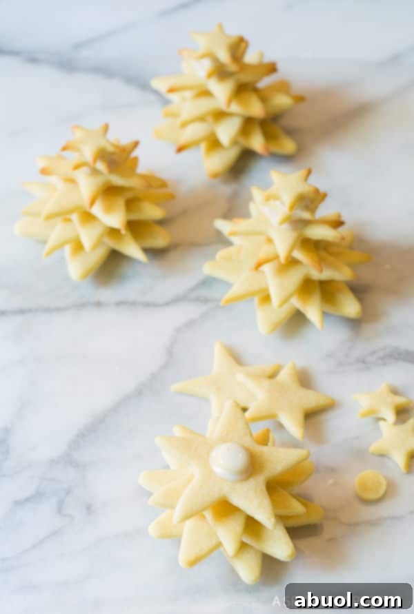 Easy 3D Christmas Tree Cookies - demo of stacking technique