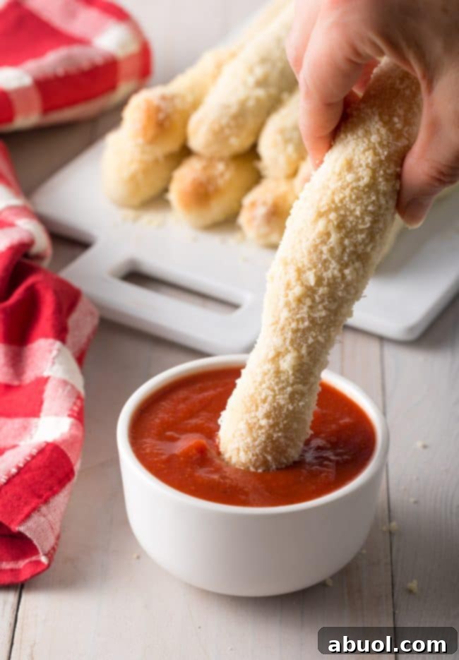 Crazy bread recipe that can be dunked in marinara sauce