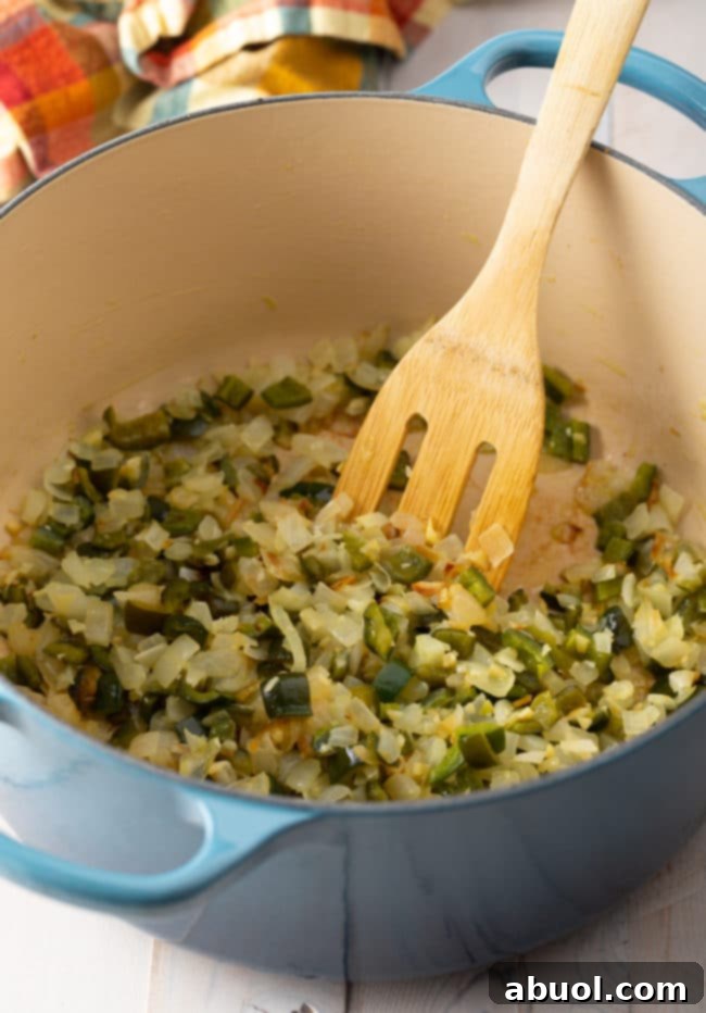 Squash Chili Recipe #ASpicyPerspective #chili #vegetarian #vegan #glutenfree #fall