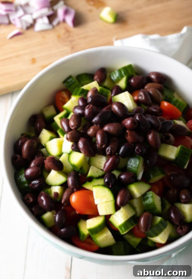 Meal Prep Greek Pasta Salad, perfect for healthy vegetarian lunches