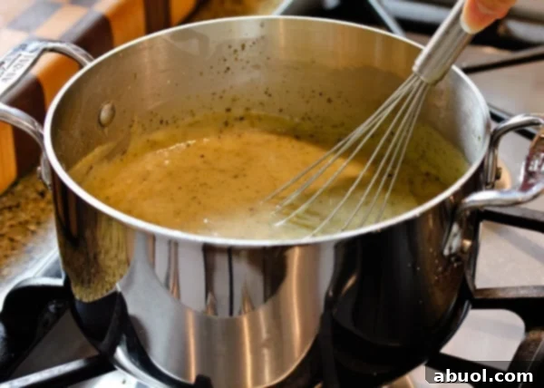 How to Make Turkey Gravy in pot