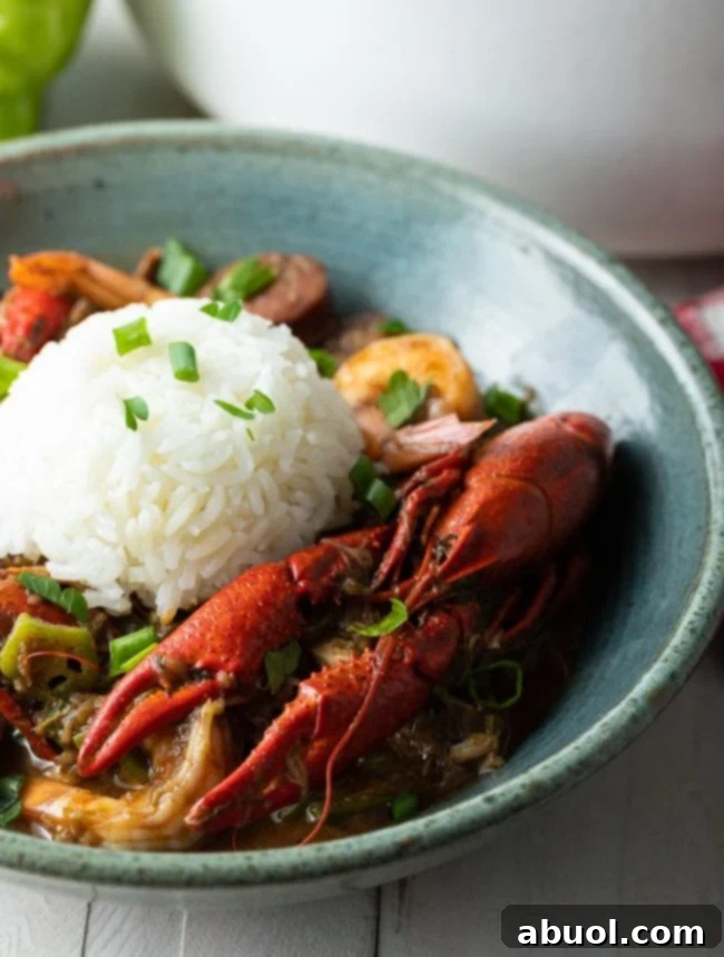 crawfish and rice in gumbo broth 