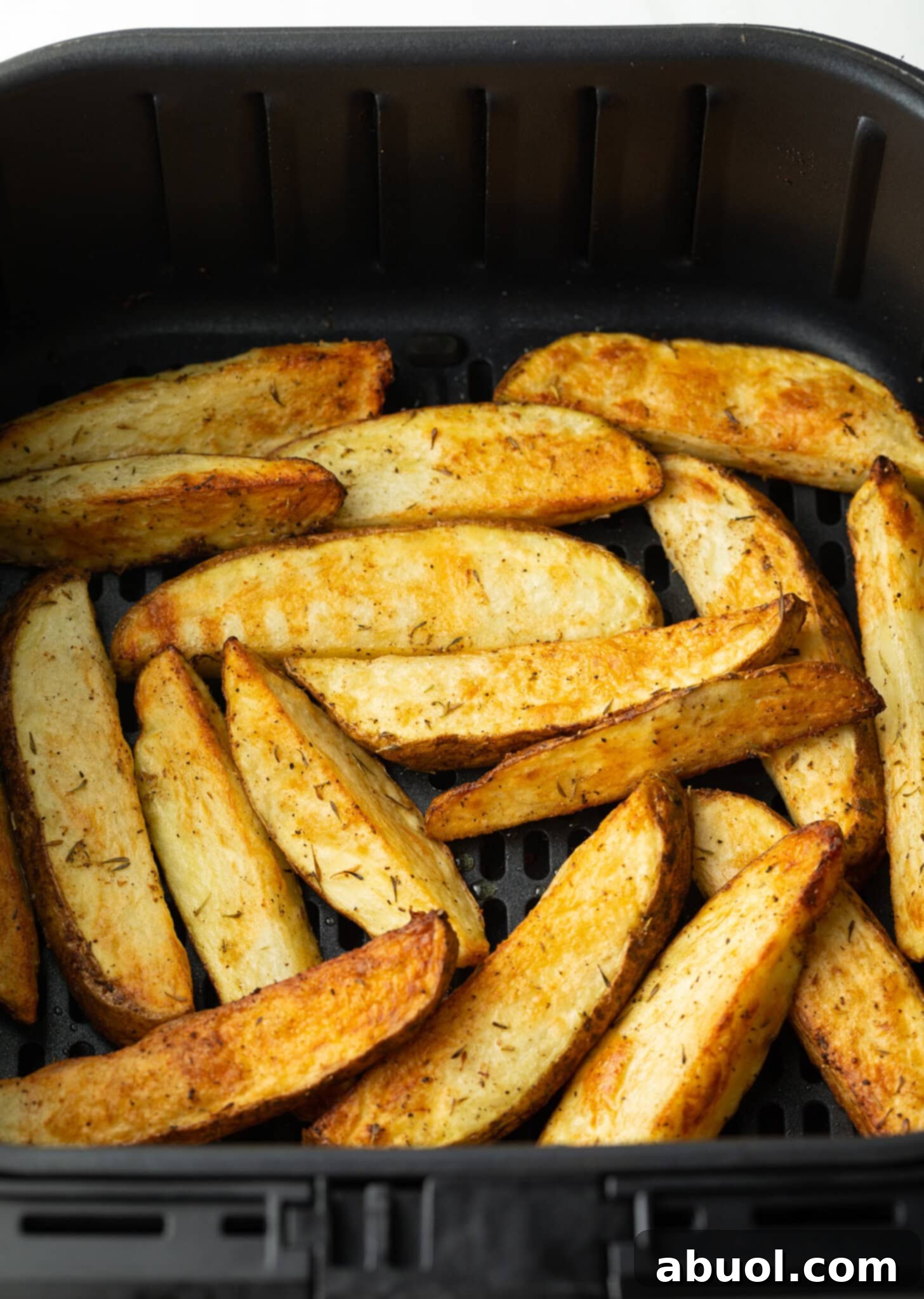 Air Fryer Potato Bites 10 Crispy Air Fryer Potato Wedges in Basket